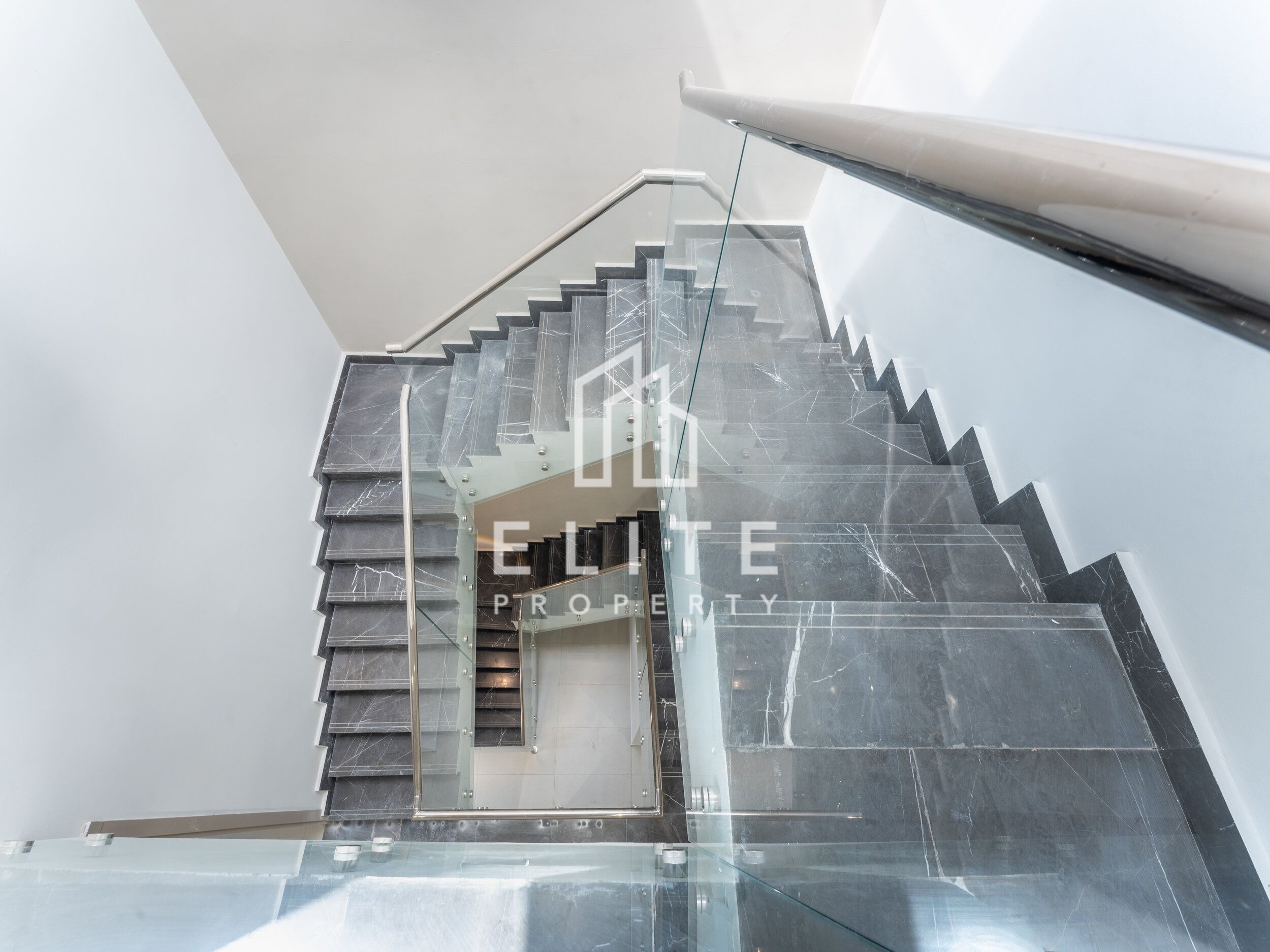 5 TOWNHOUSES | FULLY RENTED | BURJ KHALIFA VIEWS