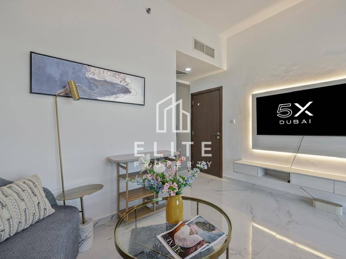Fully Furnished | Steps from Metro | High Floor