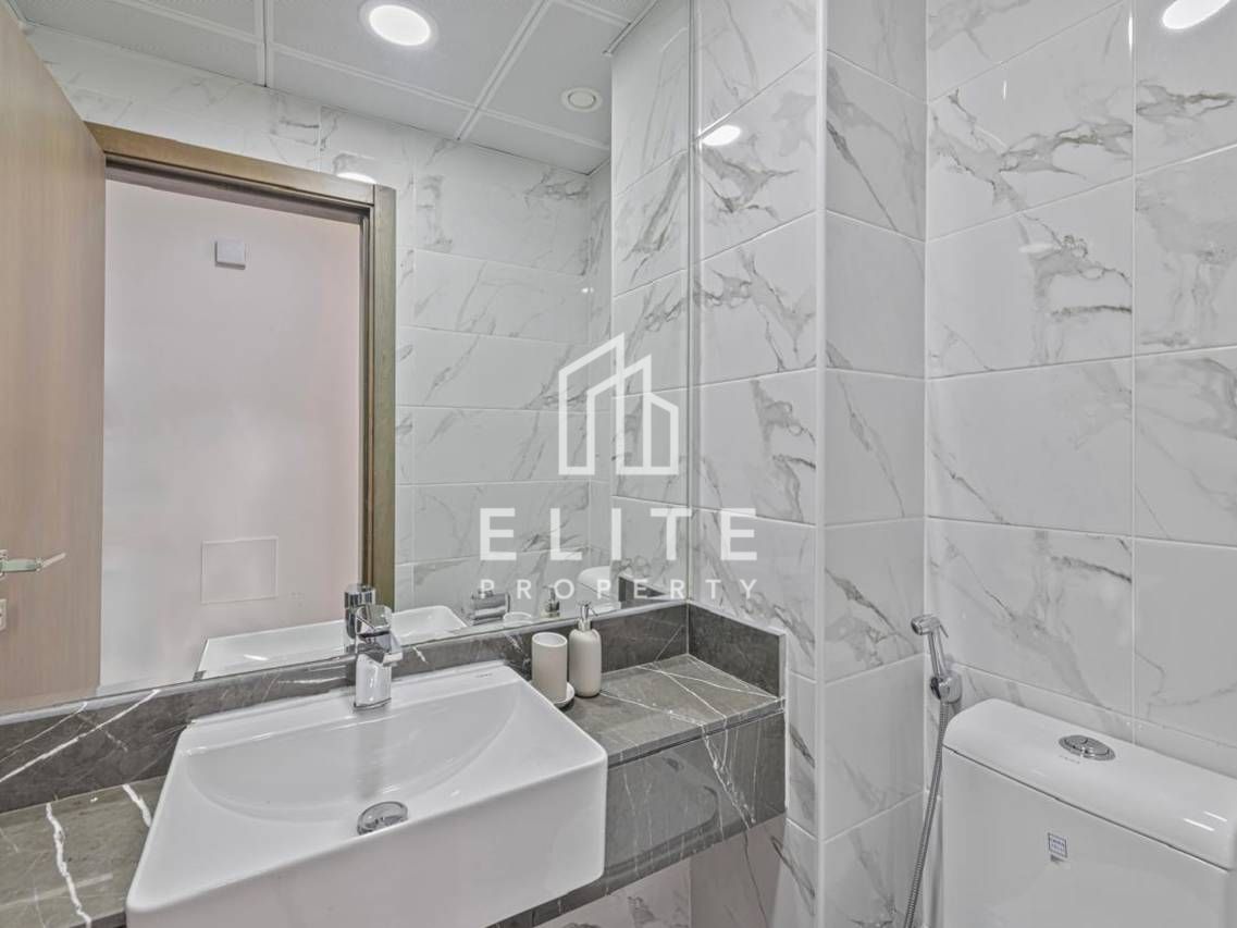 Fully Furnished | Steps from Metro | High Floor