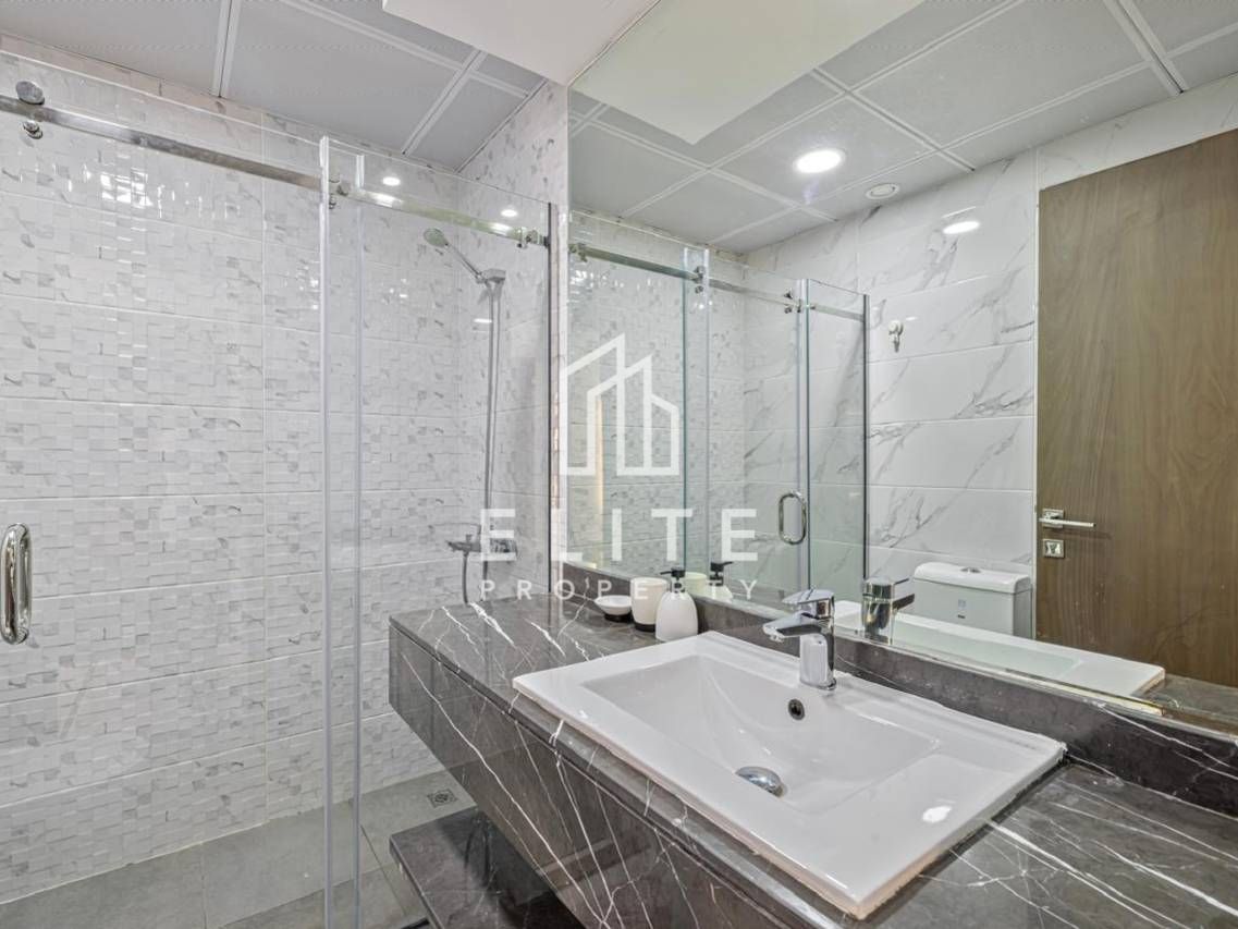 Fully Furnished | Steps from Metro | High Floor