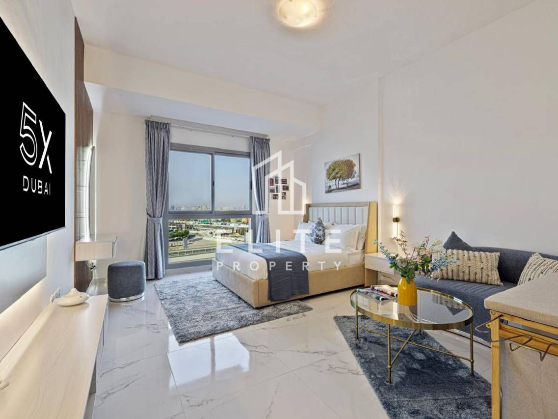 Fully Furnished | Steps from Metro | High Floor