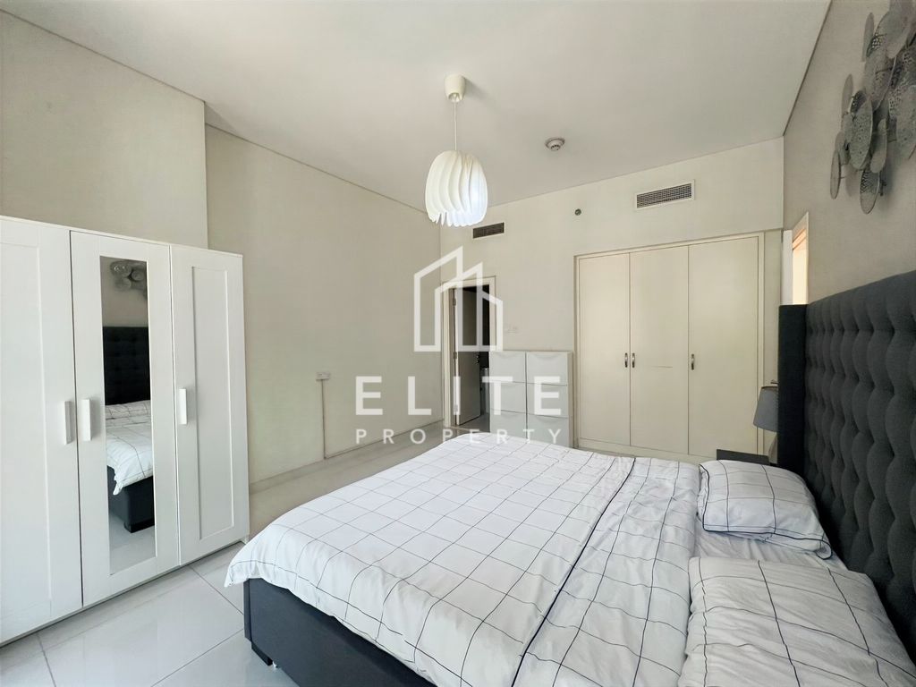 FULLY FURNISHED, AVAILABLE NOW, HIGHLY MAINTAINED