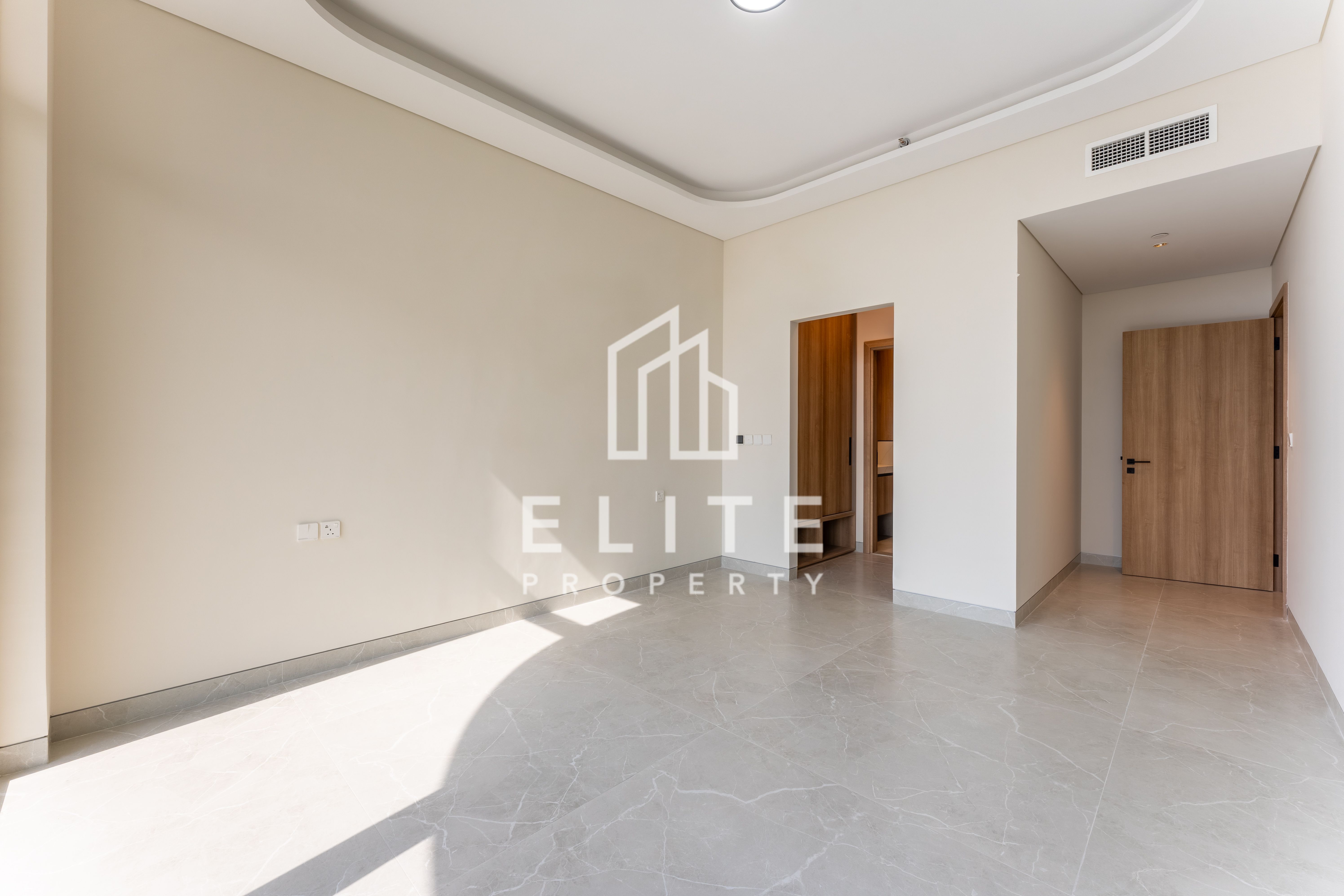 GOLF & VILLA VIEW I FLEXIBLE CHEQUES I BRAND NEW
