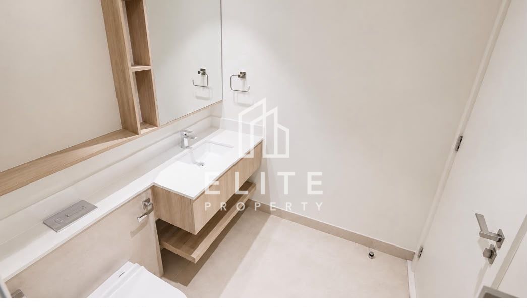 BRAND NEW | ON CENTRAL PARK | WHITE GOODS INCL