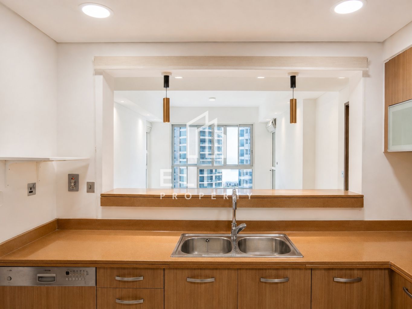 Vacant | Sea View | High Floor