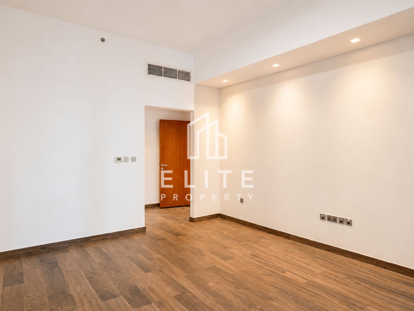 Vacant | Sea View | High Floor