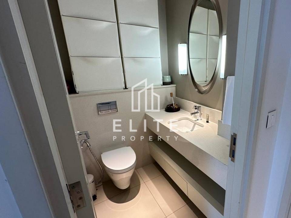 AVAILABLE NOW, FULLY FURNISHED, HIGHLY MAINTAINED