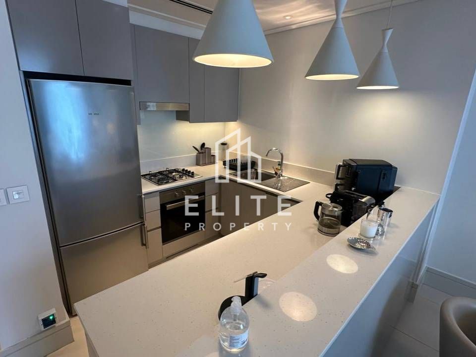 AVAILABLE NOW, FULLY FURNISHED, HIGHLY MAINTAINED