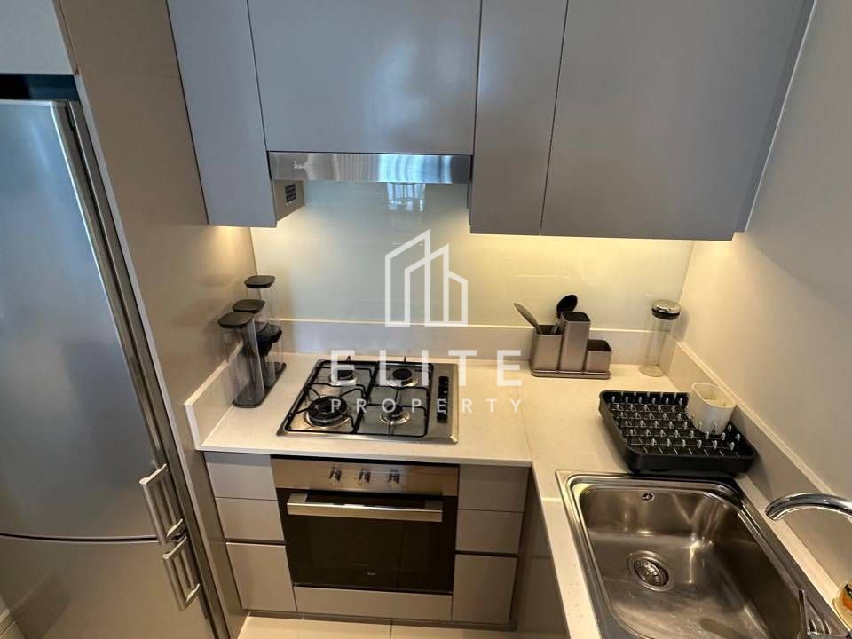 AVAILABLE NOW, FULLY FURNISHED, HIGHLY MAINTAINED