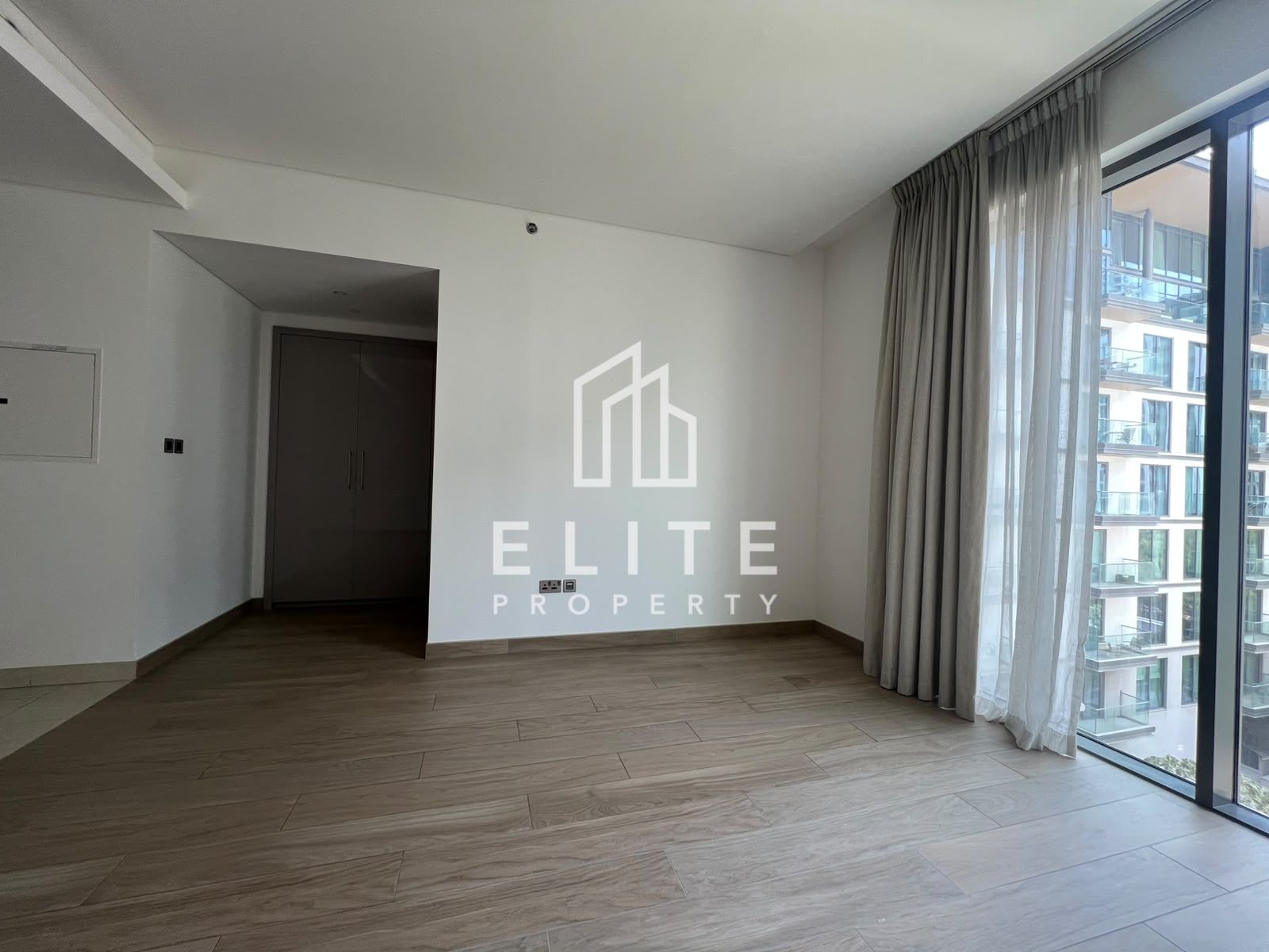 SPACIOUS LAYOUT | HIGHLY MAINTAINED | MOVE IN NOW