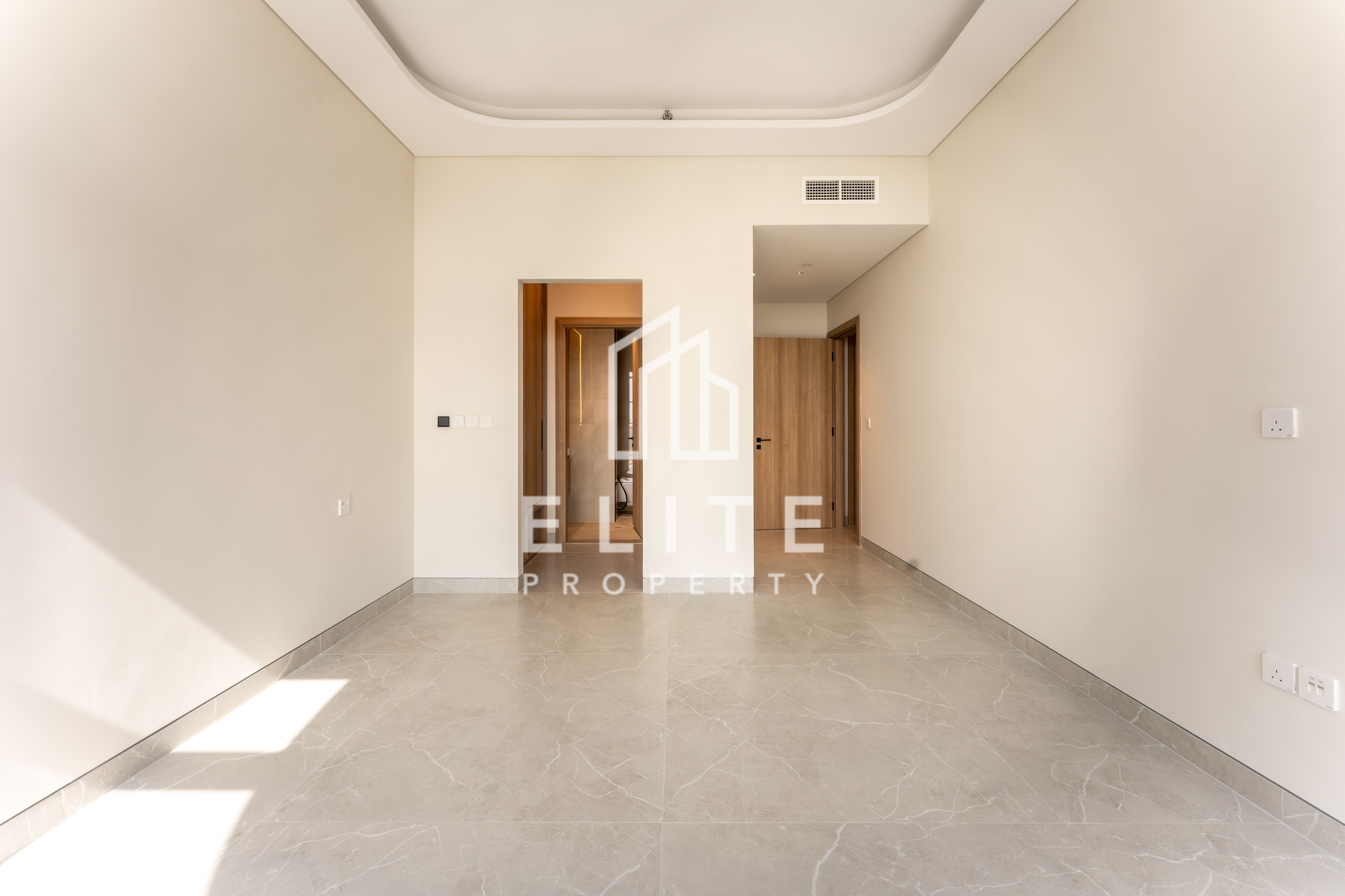 Golf & Villa View I Spacious I Brand New & Vacant