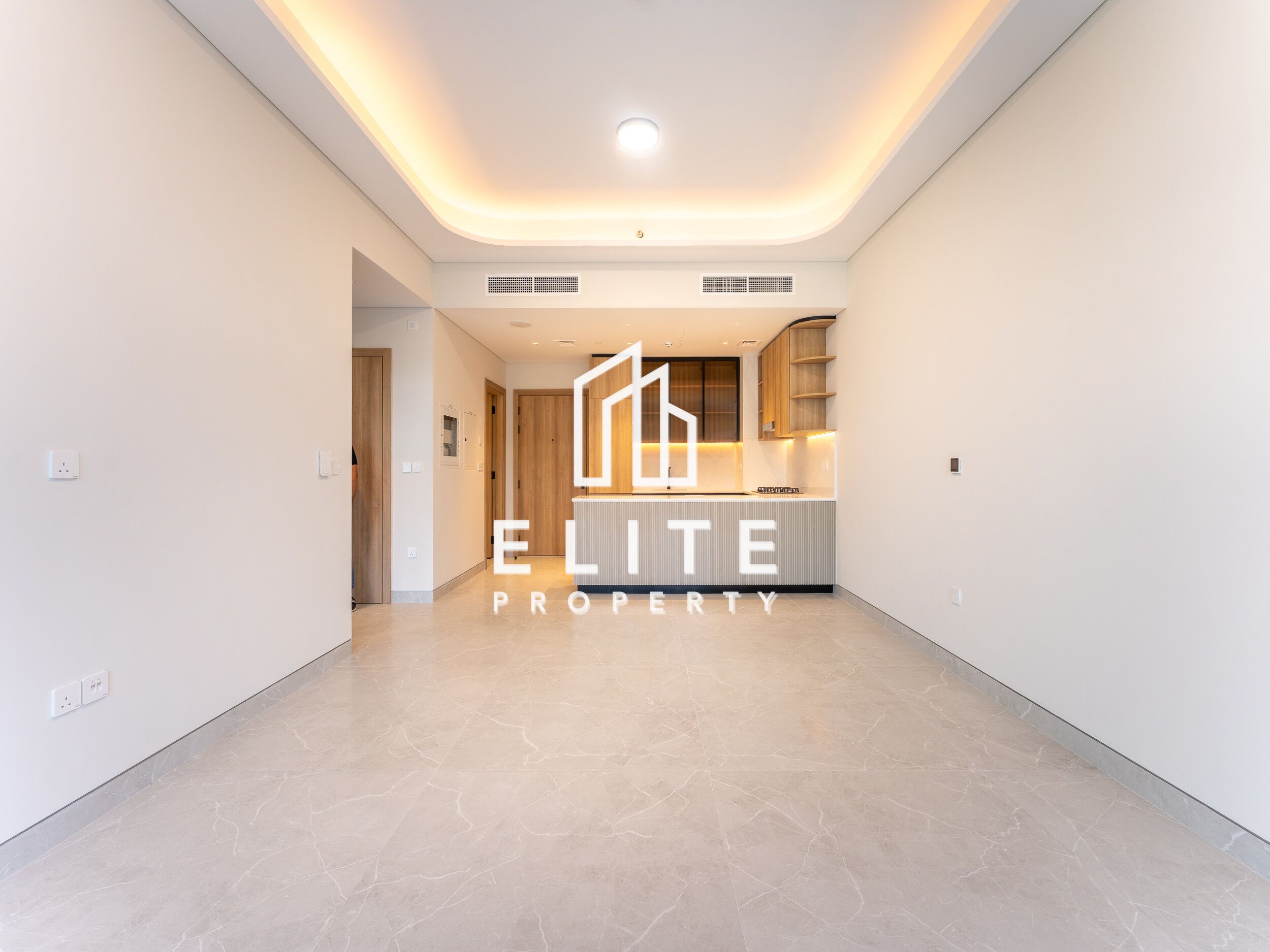 Golf & Villa View I Spacious I Brand New & Vacant