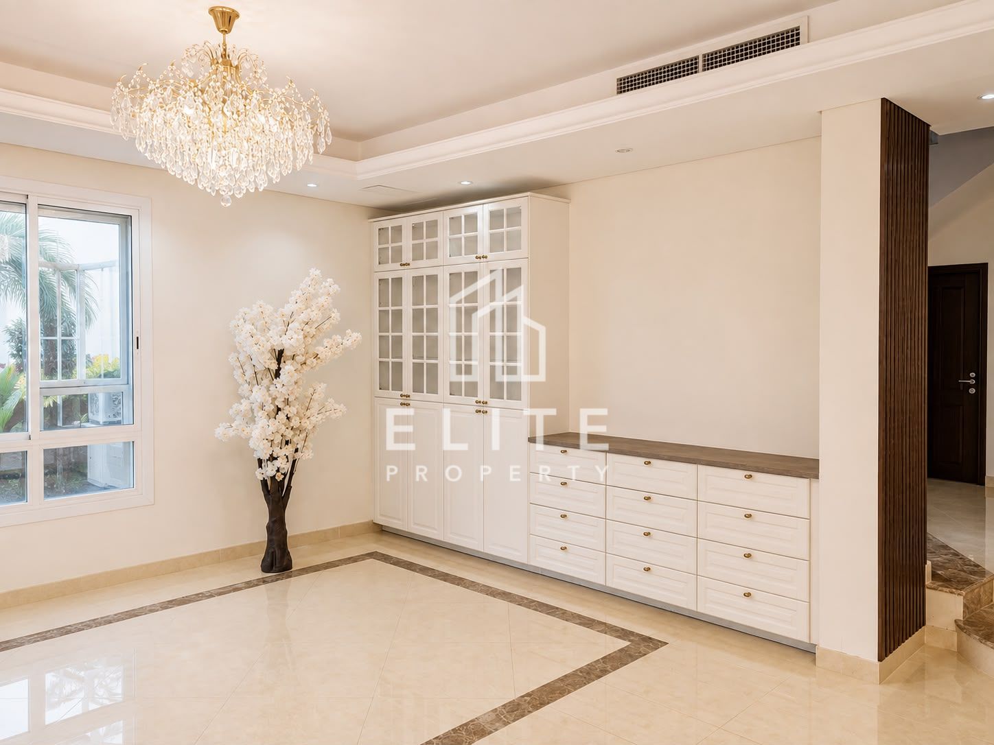Spacious 4 Bed Family Home | Large Garden