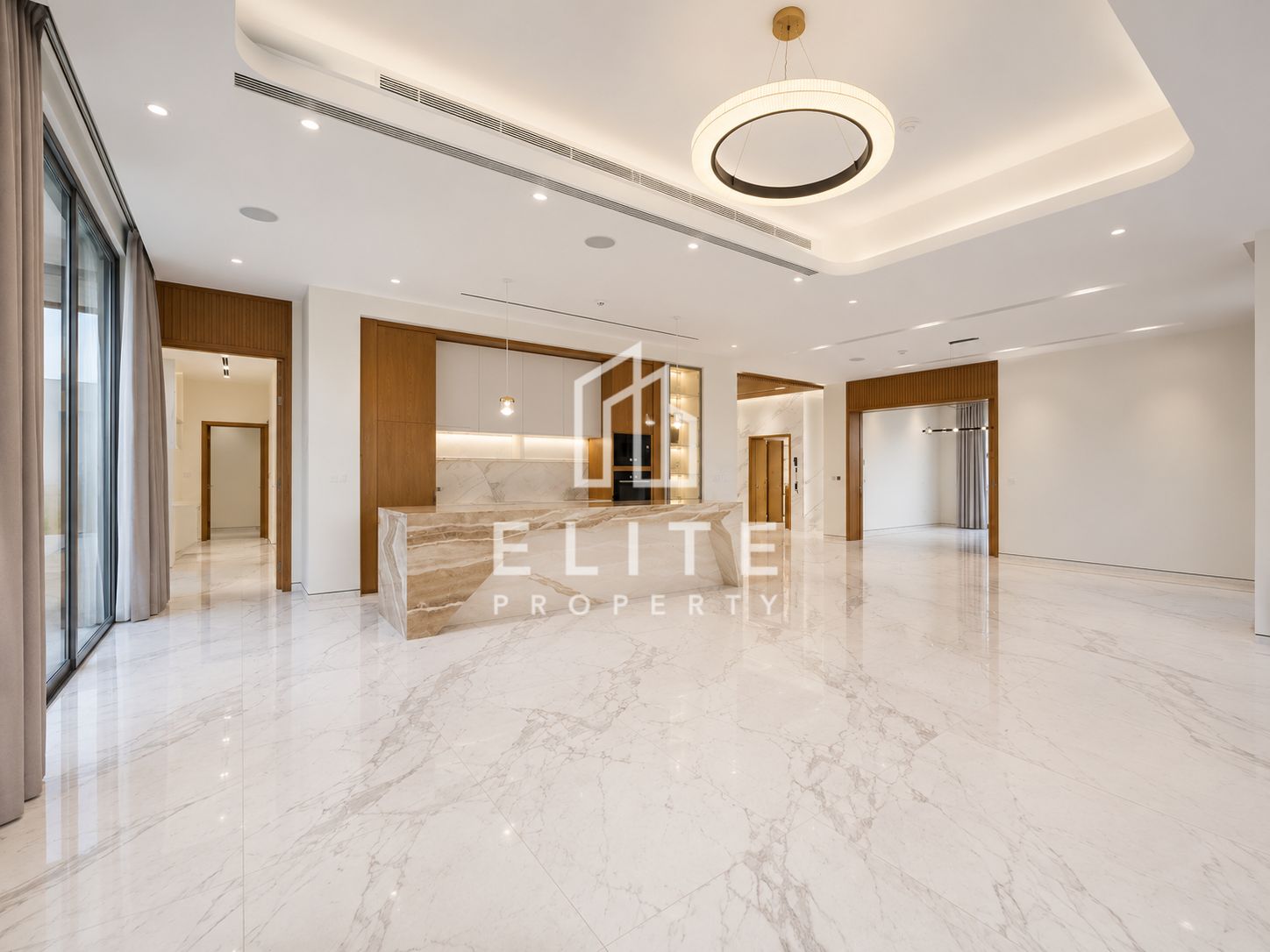 Lagoon Facing | Corner Plot | Luxury Mansion