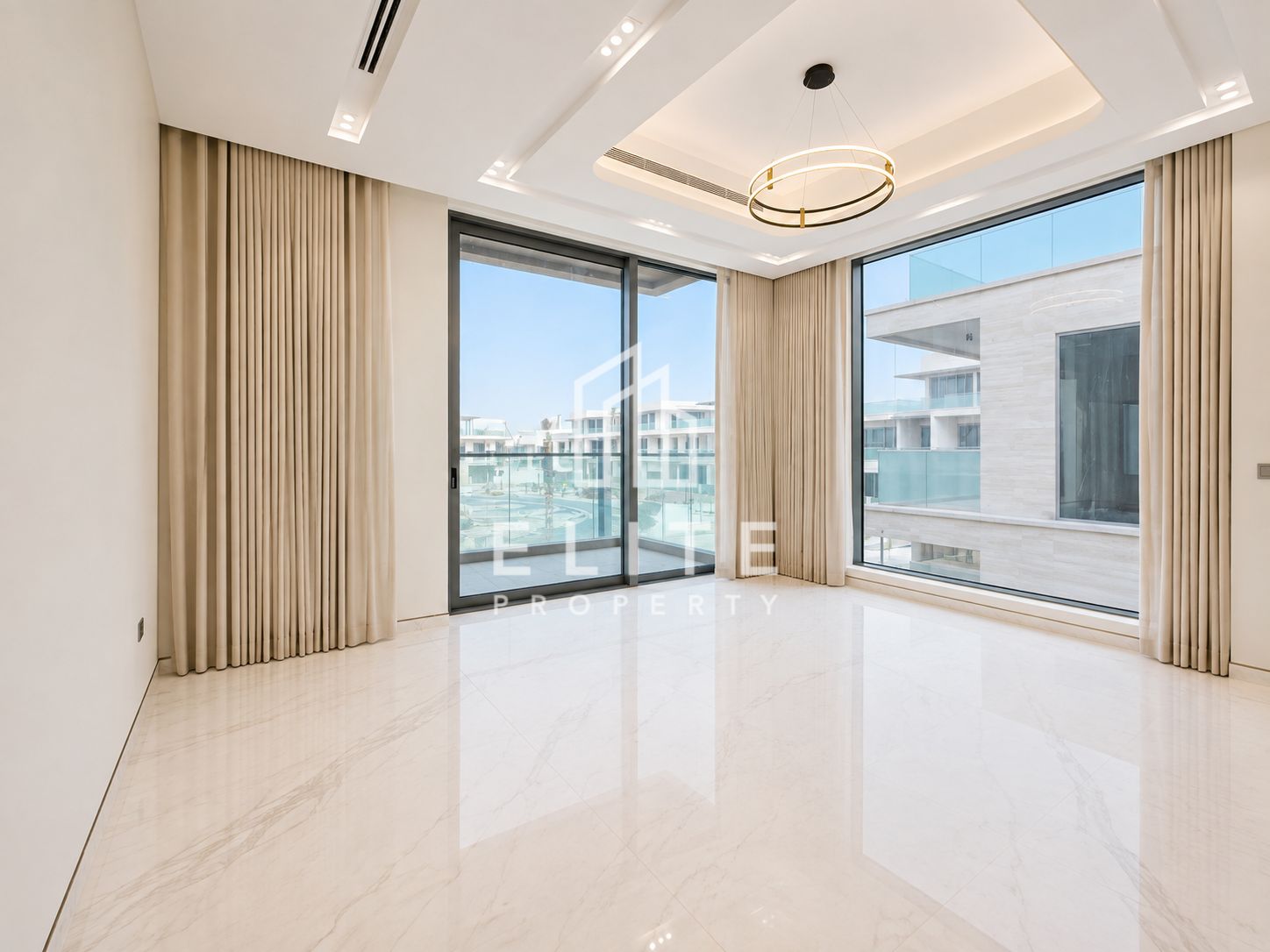 Lagoon Facing | Corner Plot | Luxury Mansion