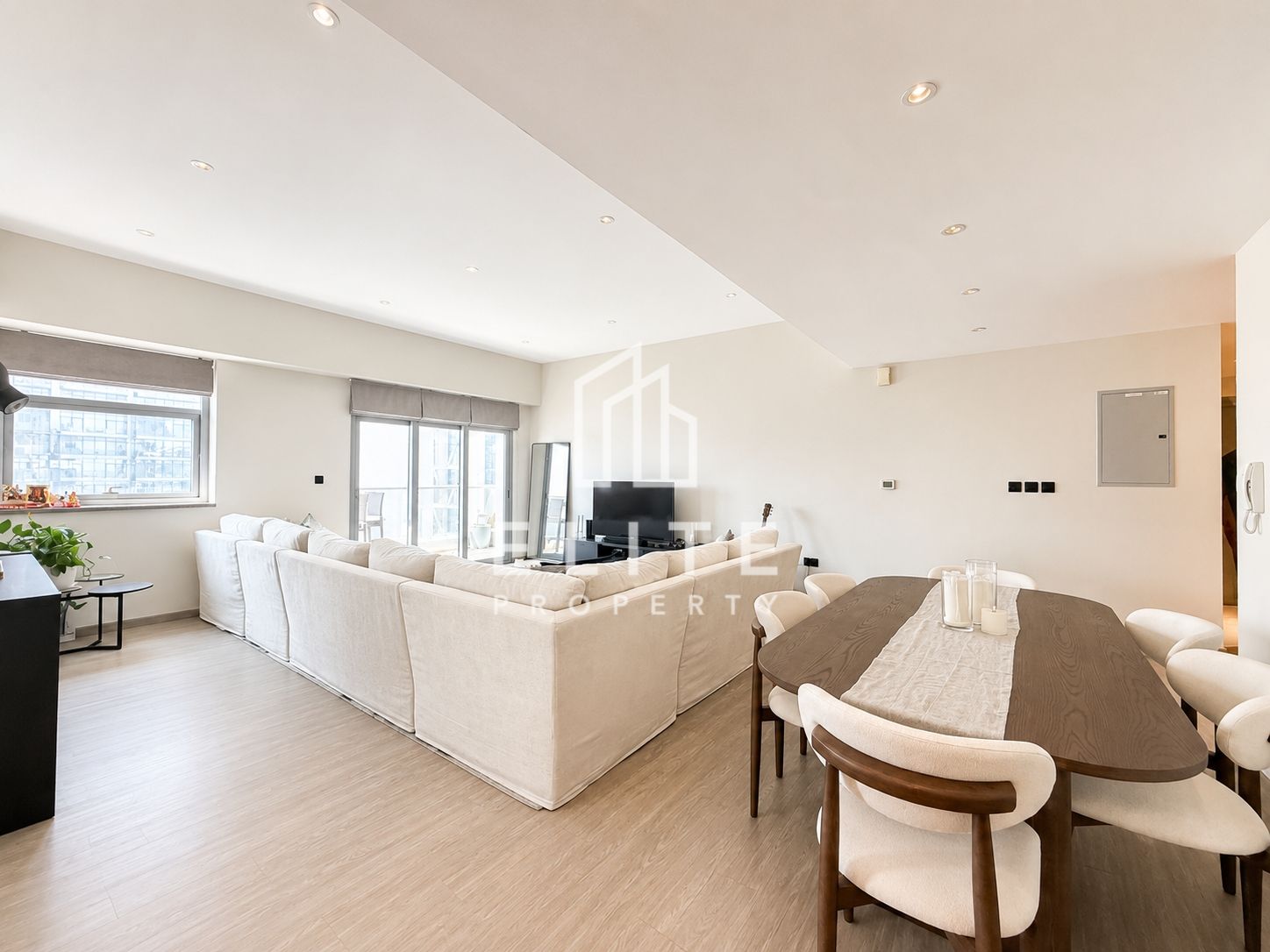 SPACIOUS LAYOUT, UPGRADED, FURNISHED / UNFURNISHED