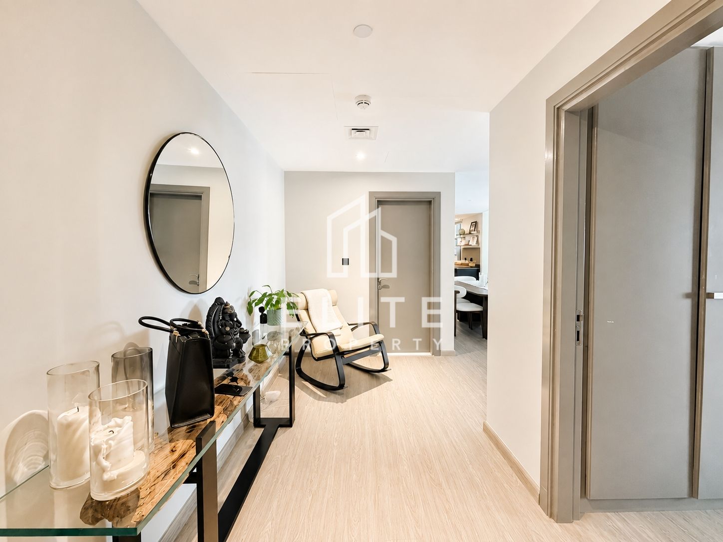 SPACIOUS LAYOUT, UPGRADED, FURNISHED / UNFURNISHED