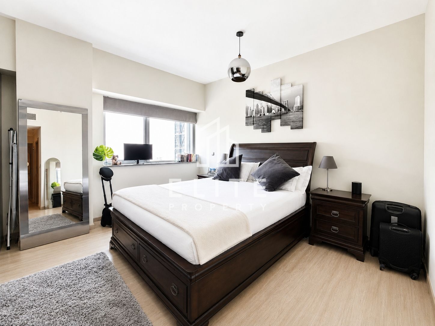 SPACIOUS LAYOUT, UPGRADED, FURNISHED / UNFURNISHED