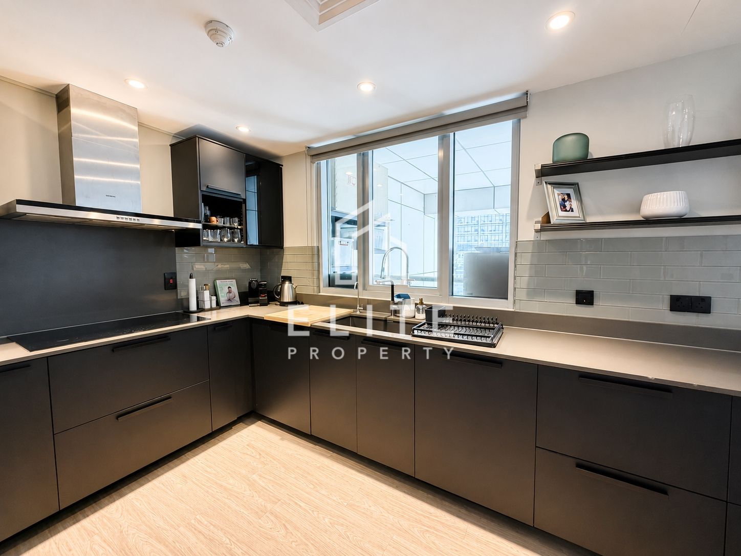 SPACIOUS LAYOUT, UPGRADED, FURNISHED / UNFURNISHED