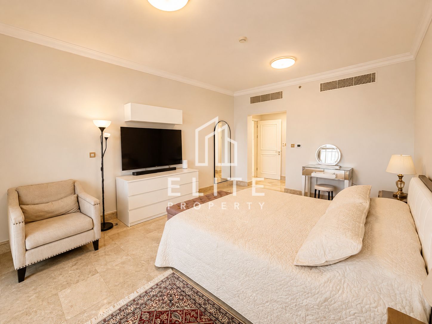 Vacant | Furnished | Beach Access