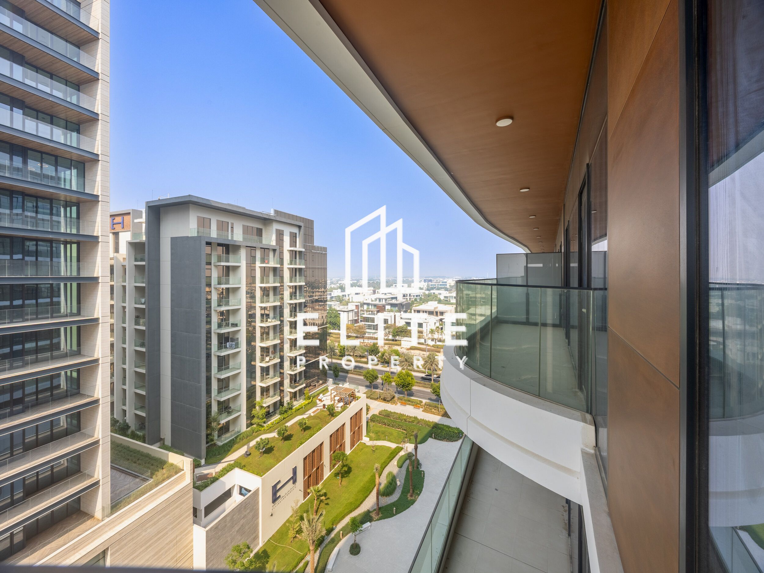 Golf & Villa Views I Spacious I Mid-High Floor