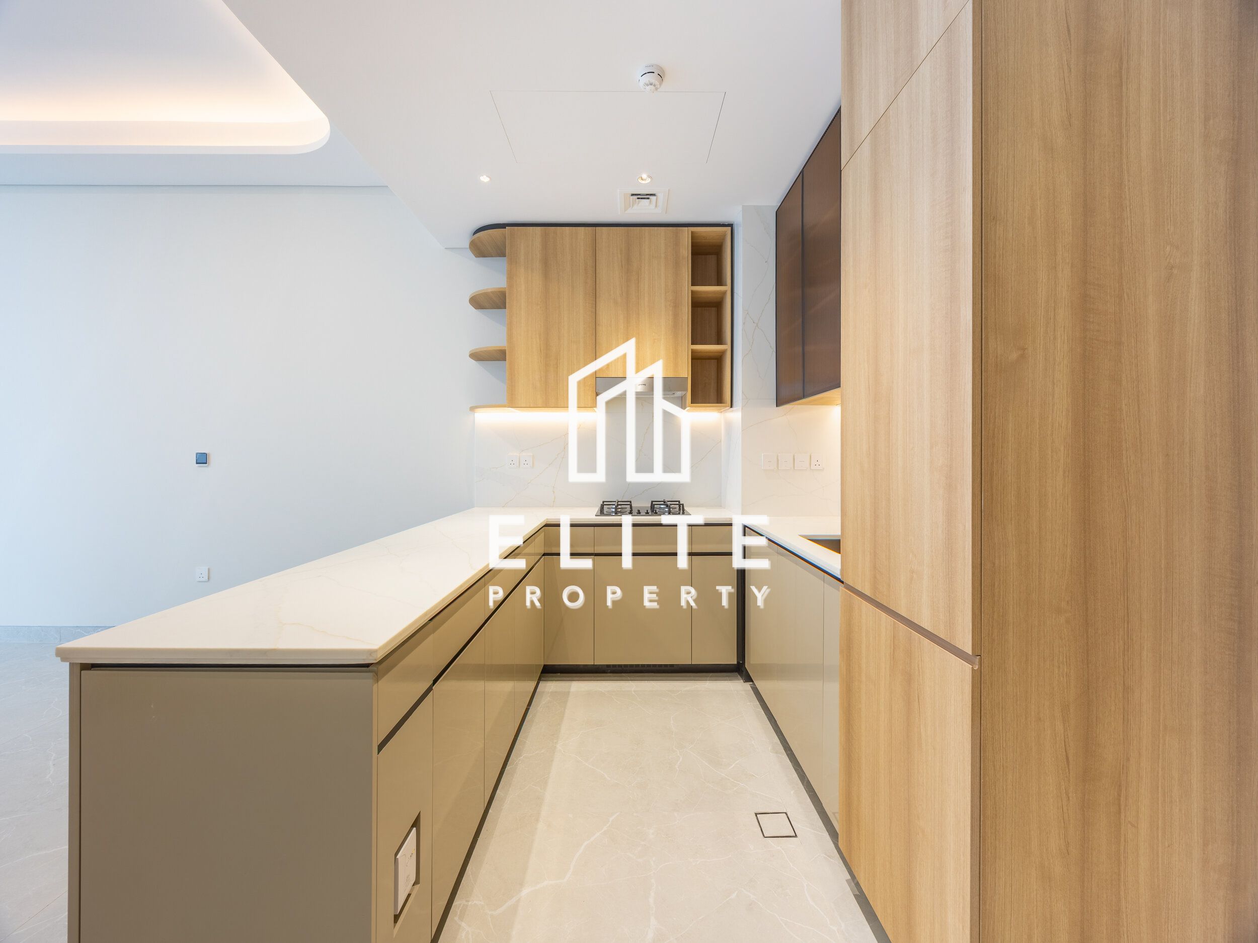 Golf & Villa Views I Spacious I Mid-High Floor