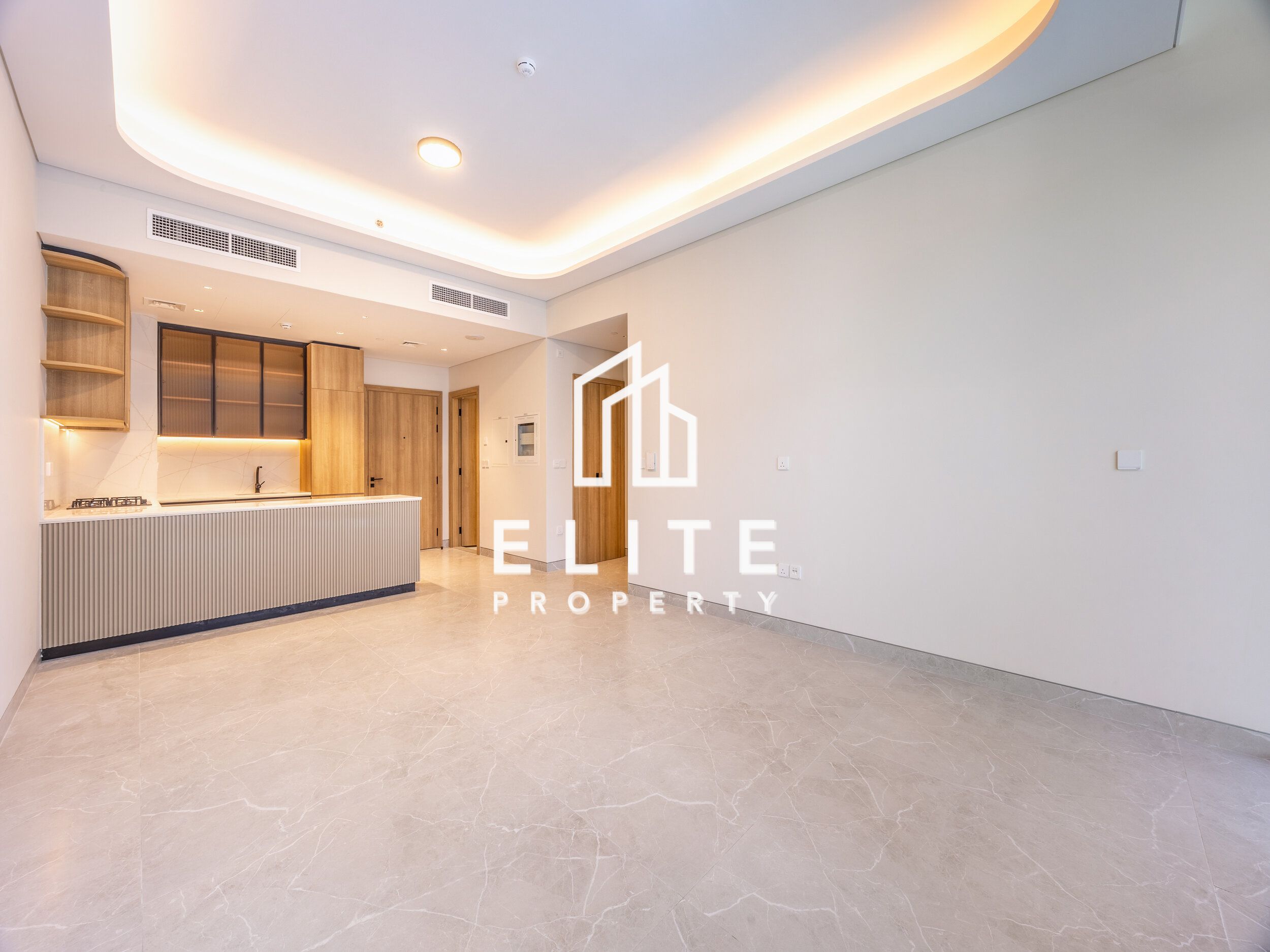 Golf & Villa Views I Spacious I Mid-High Floor