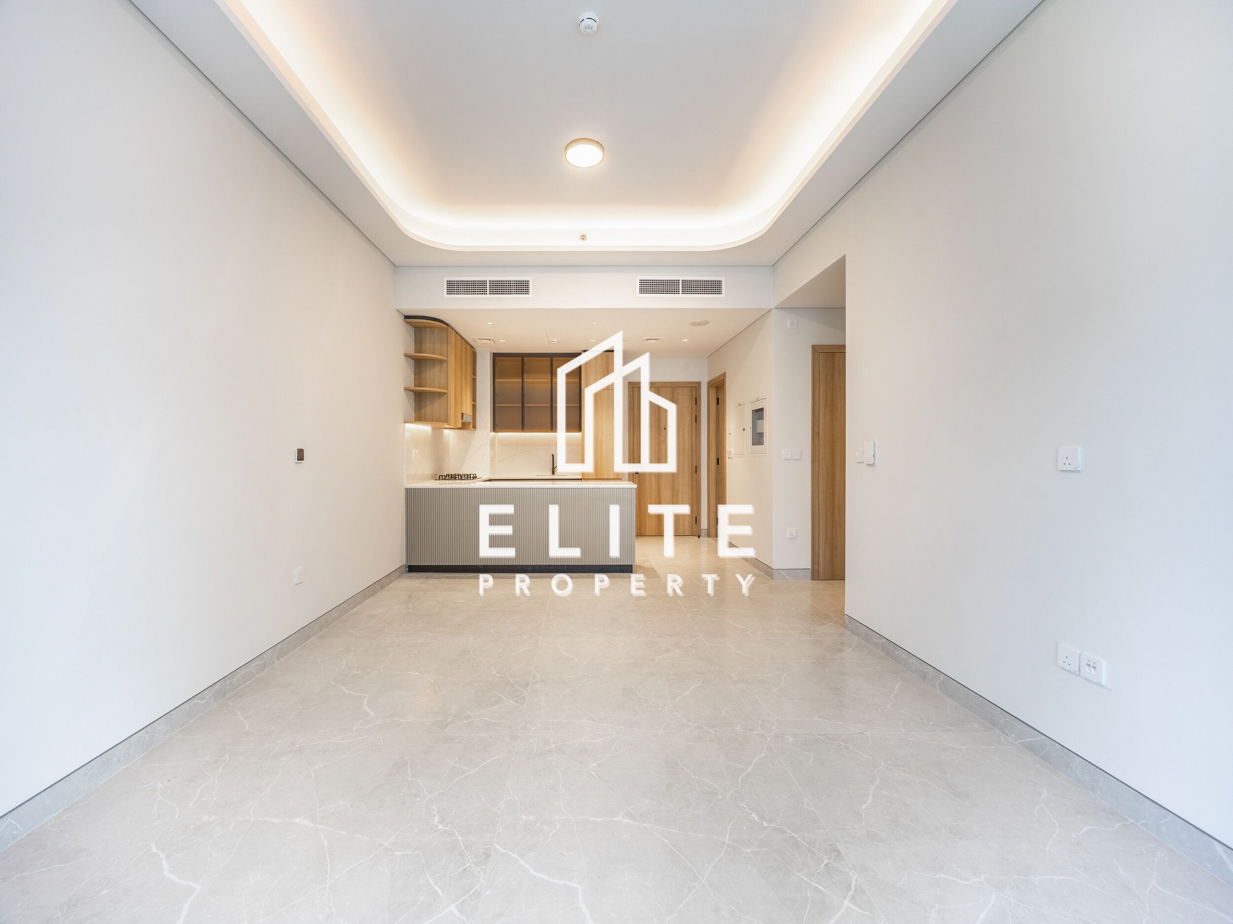 Golf & Villa Views I Spacious I Mid-High Floor