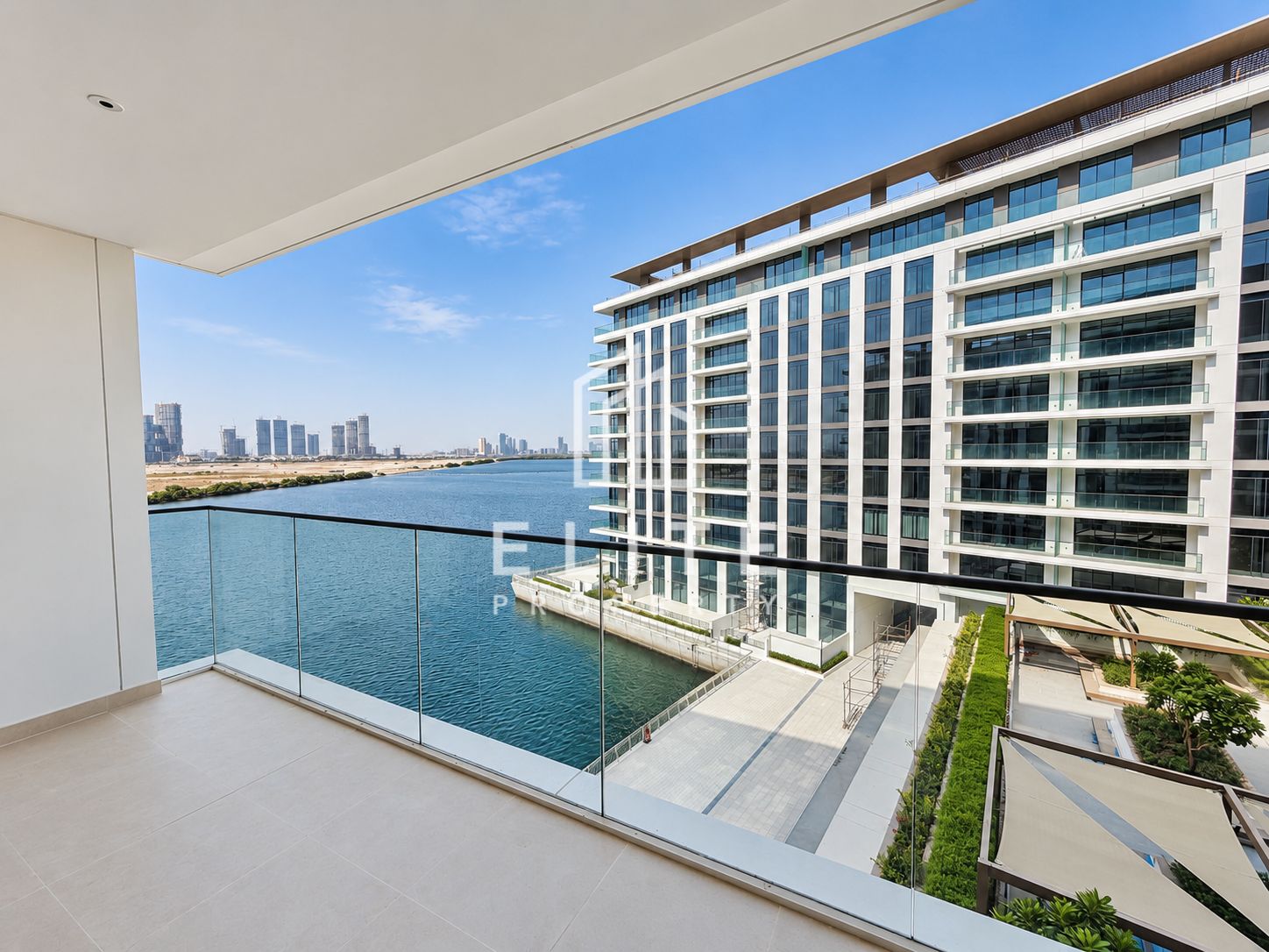 Brand New | Large Layout | Canal View