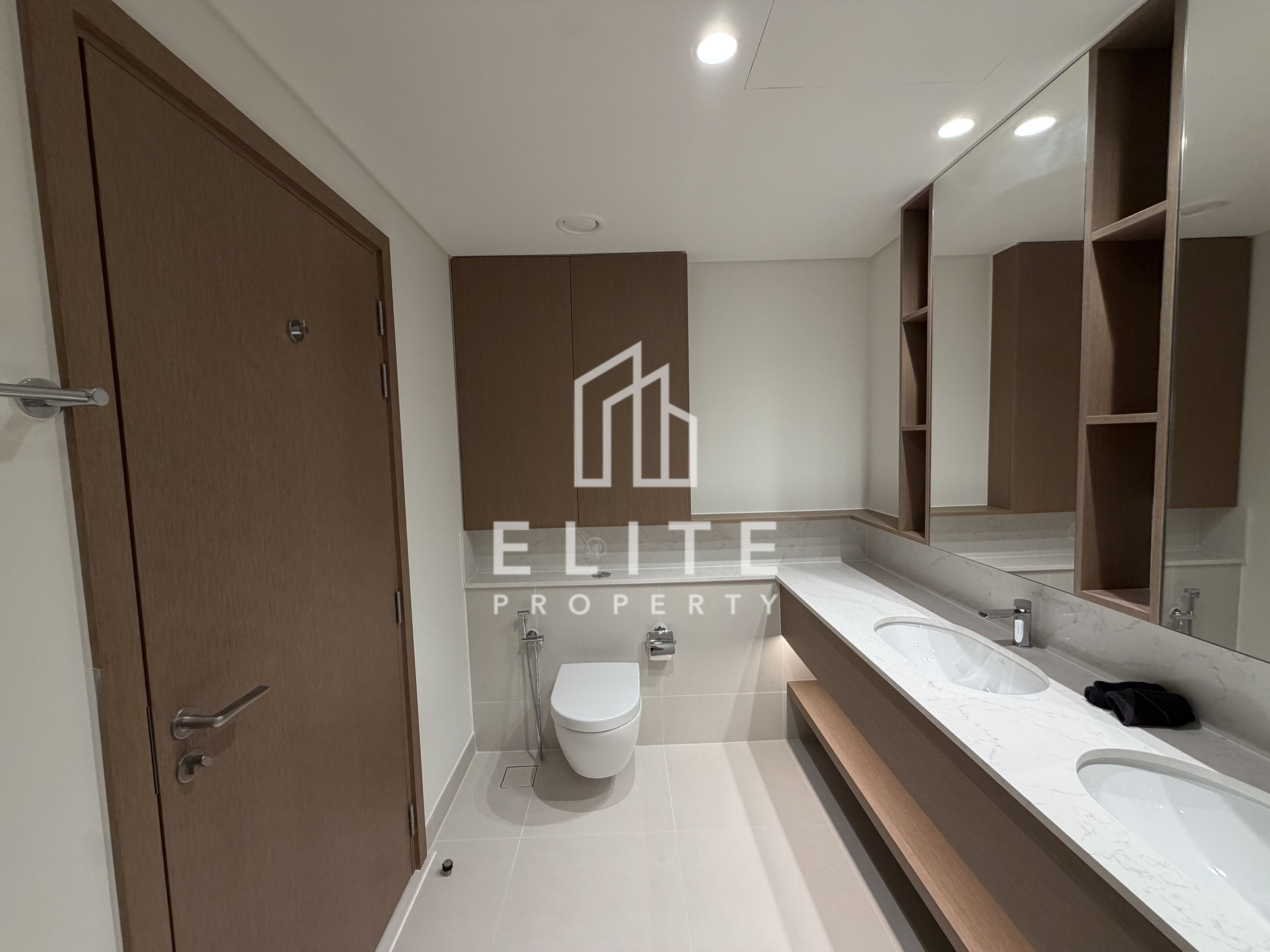 Brand New | Large Layout | Canal View