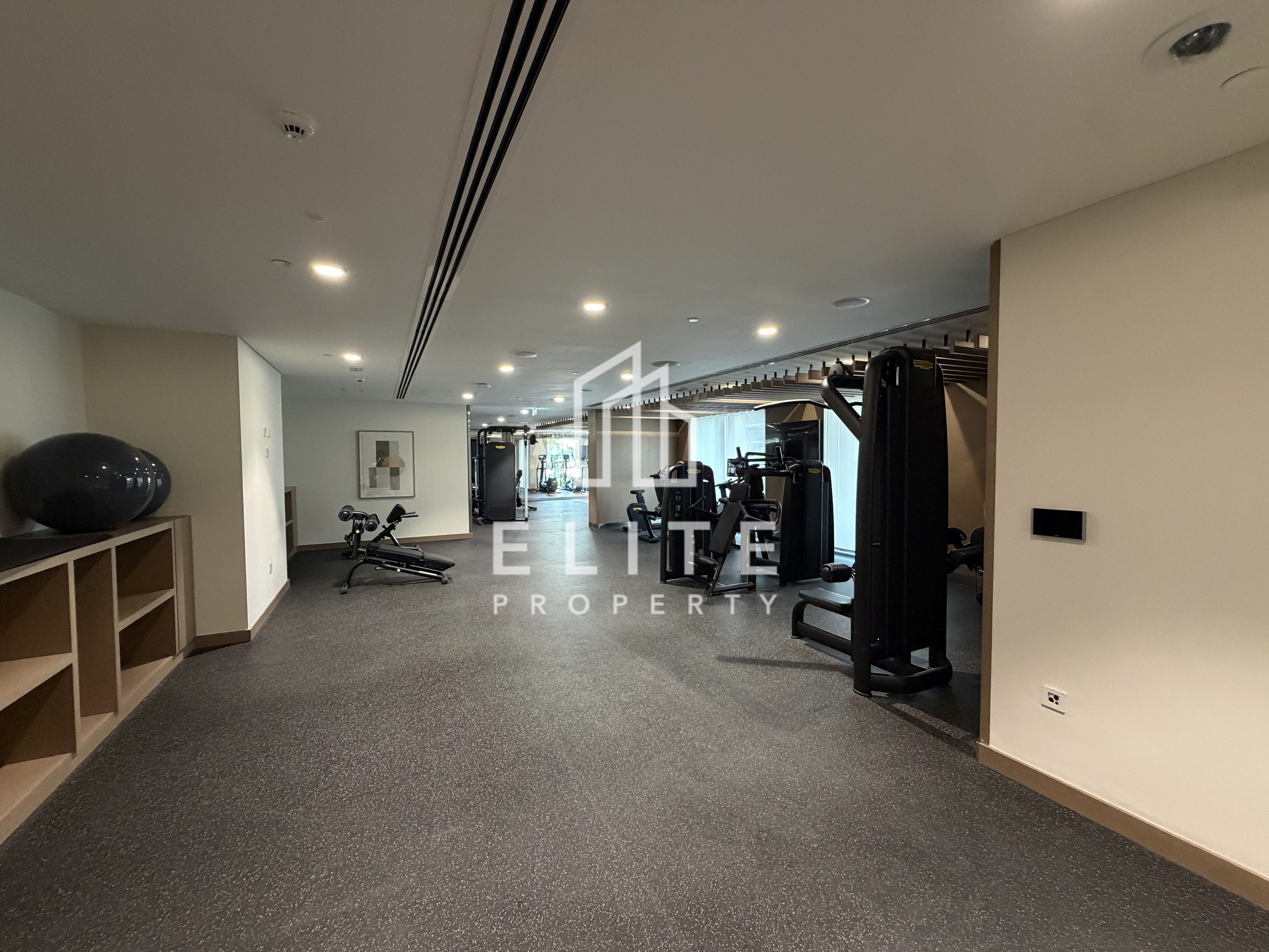 Brand New | Large Layout | Canal View