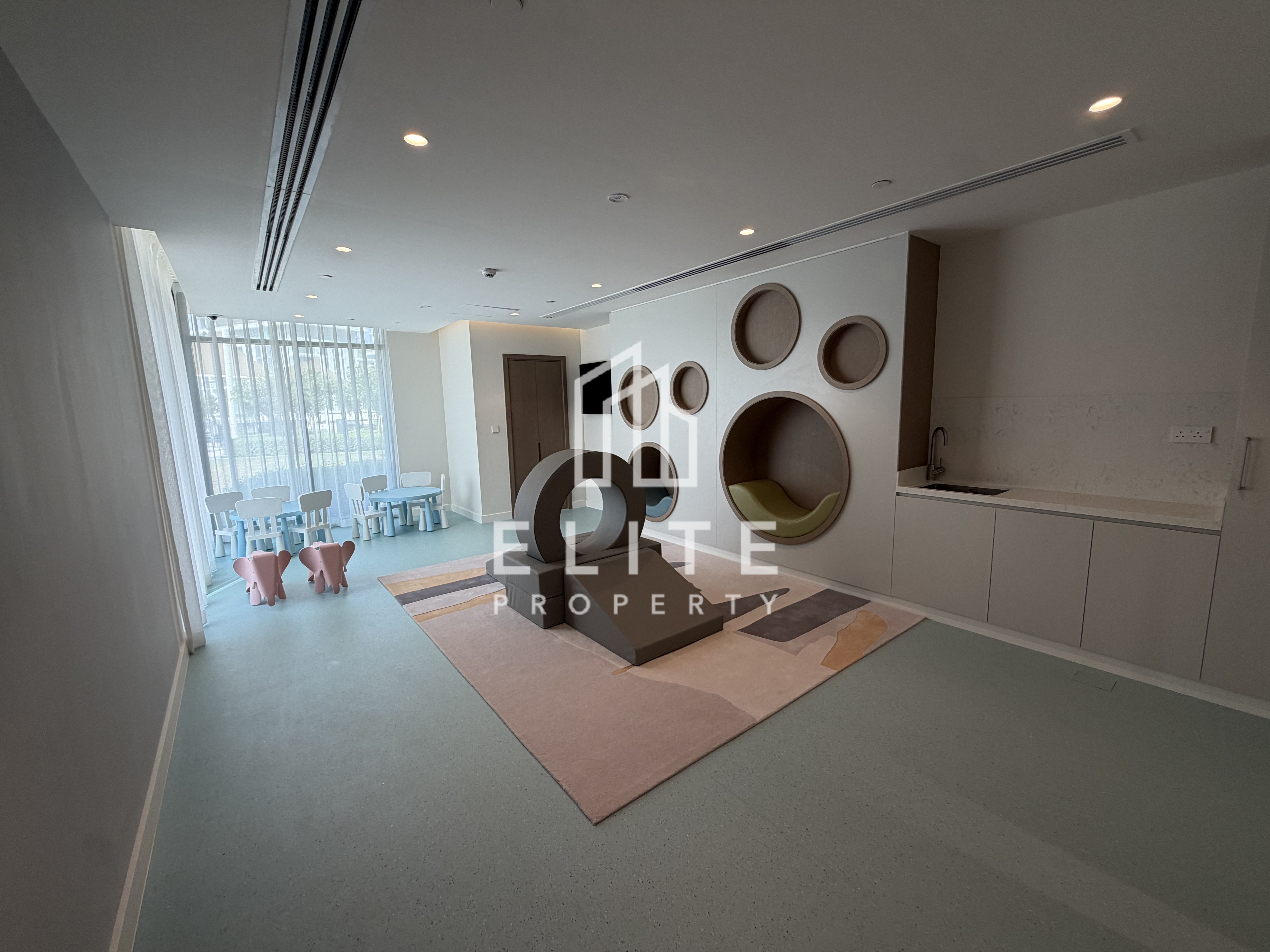 Brand New | Large Layout | Canal View