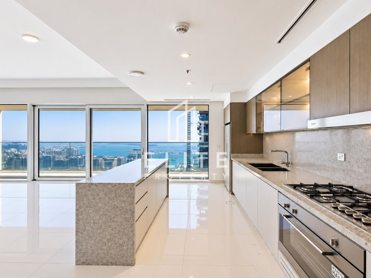 Spacious 3 Bed + Maids | Unfurnished | Palm View