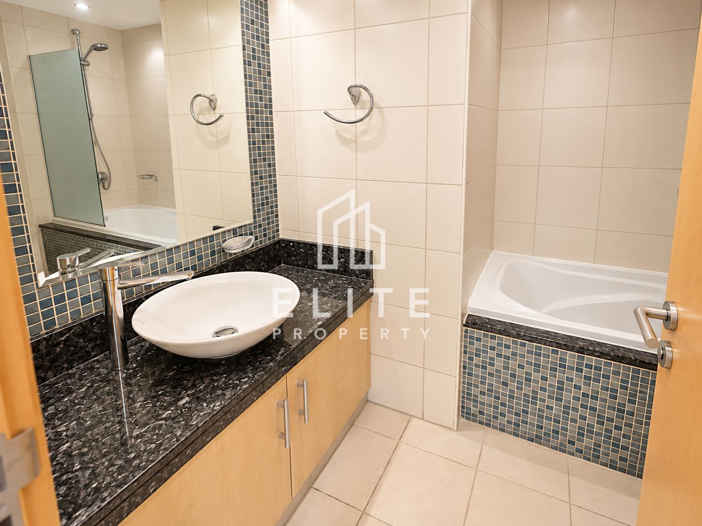 Vacant | Unfurnished | High Floor