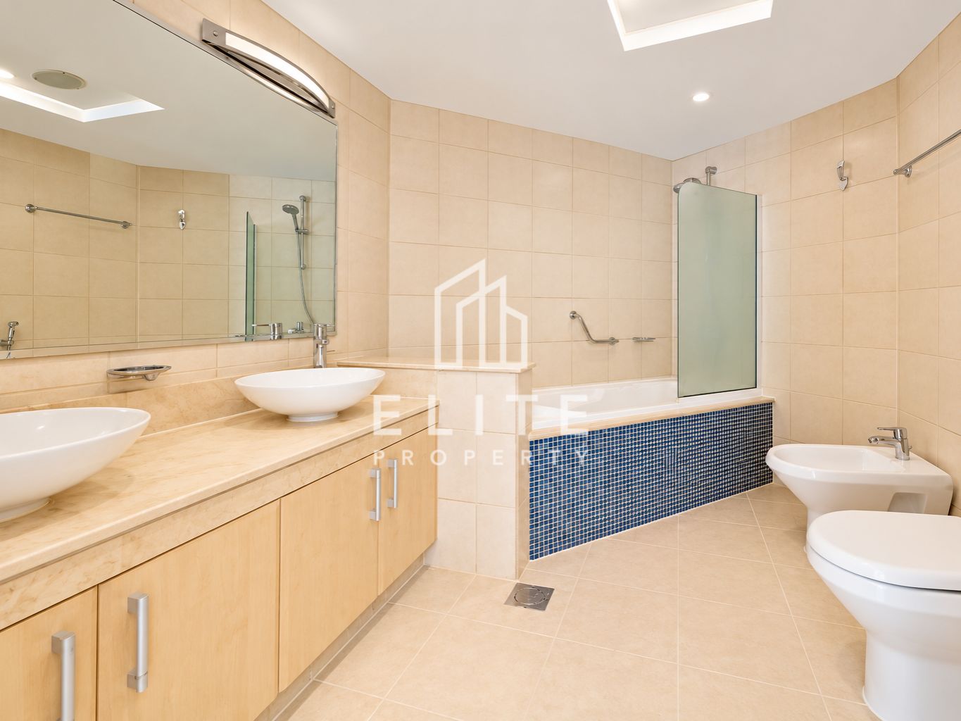 Unfurnished | Vacant Ready to Move | Modern