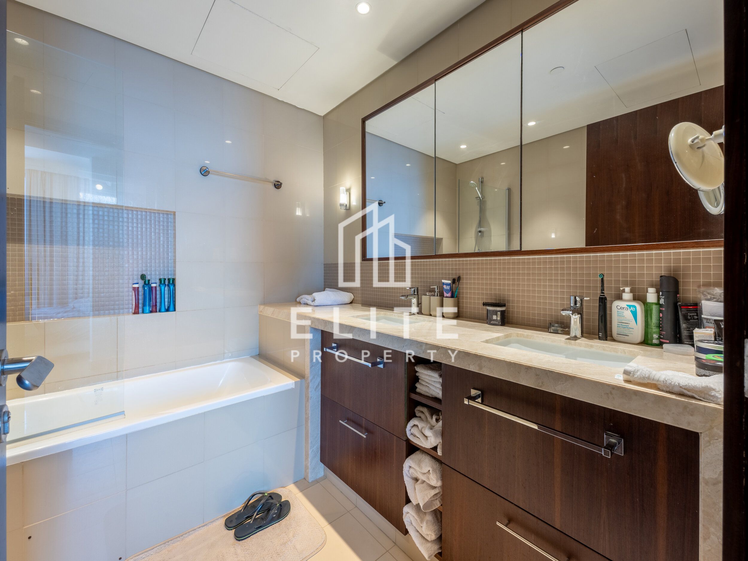 Furnished 1 Bed | High Floor | Dubai Mall Access