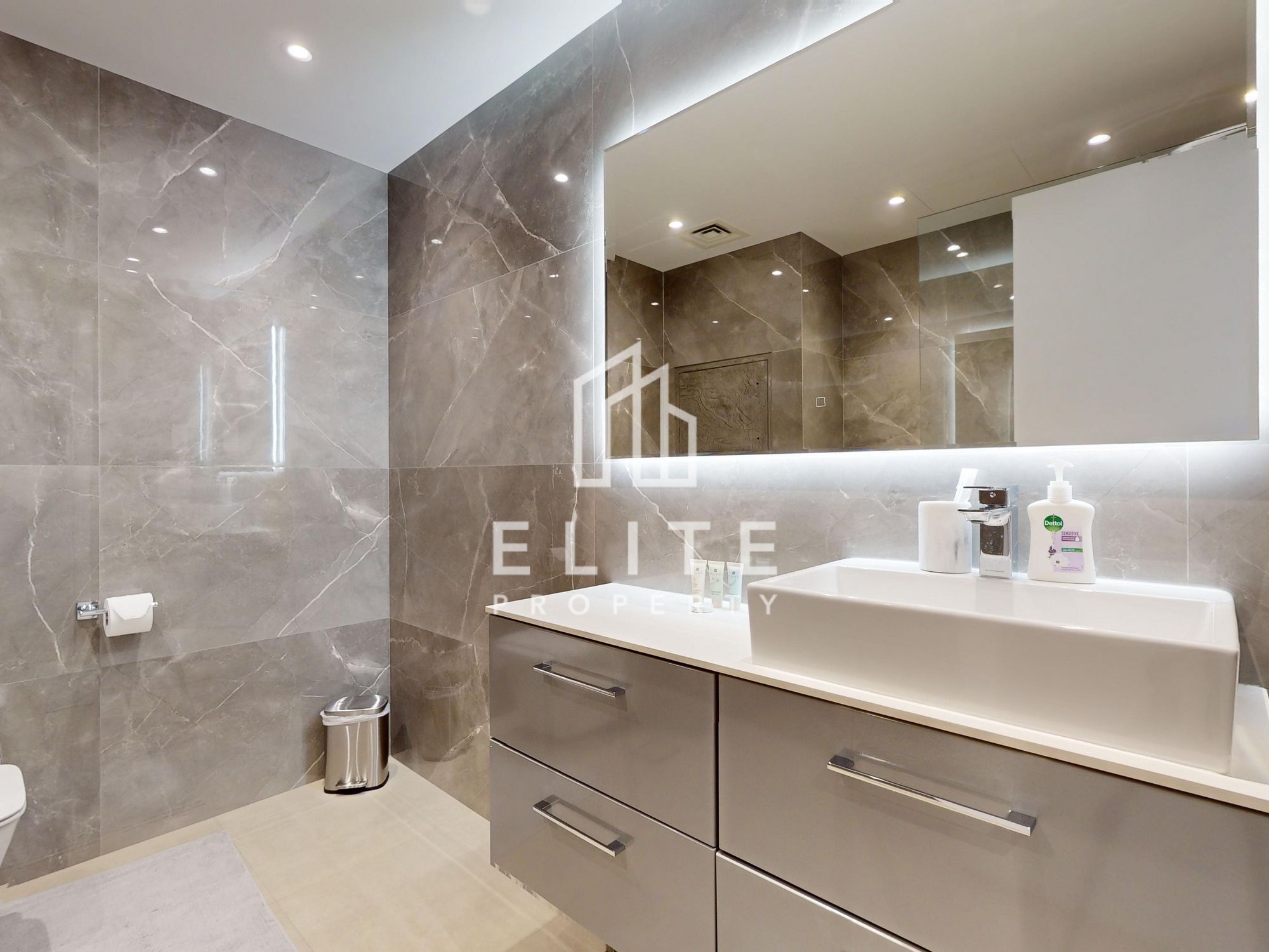 1 BHK UPGRADED Nestled At JBR Tourist Destination