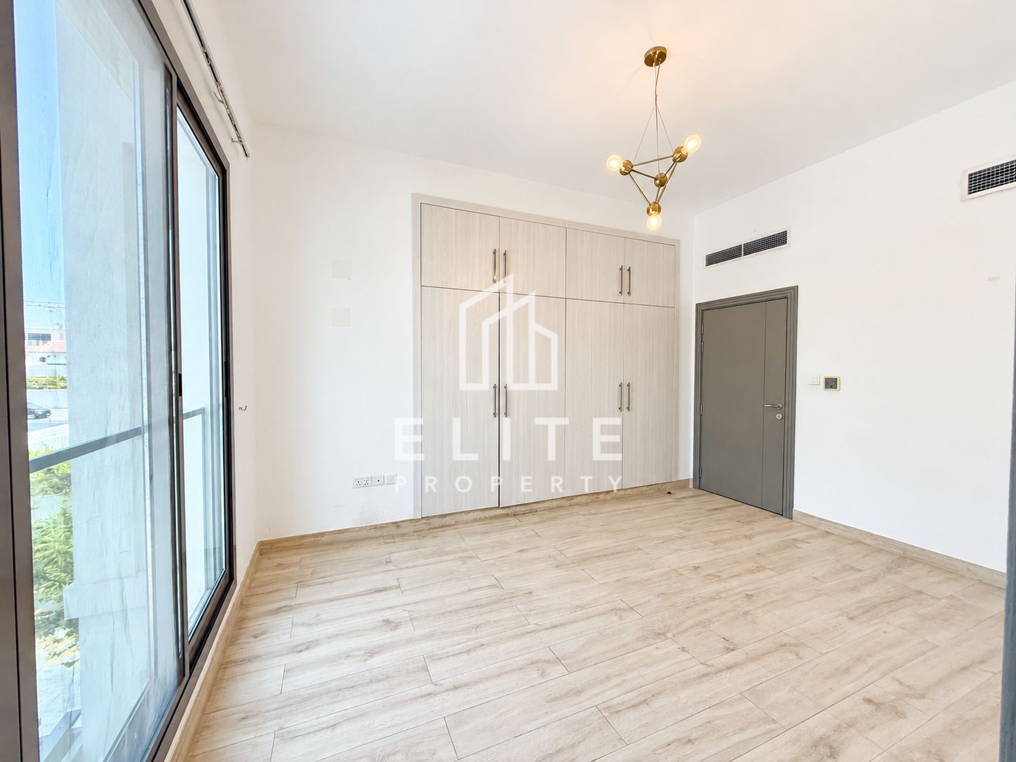 Upgraded 3BR + Maid | Corner Villa | Garden