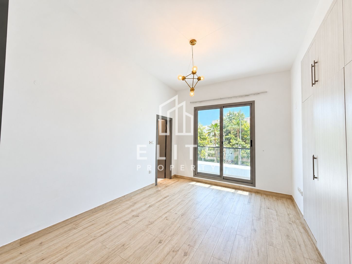 Upgraded 3BR + Maid | Corner Villa | Garden