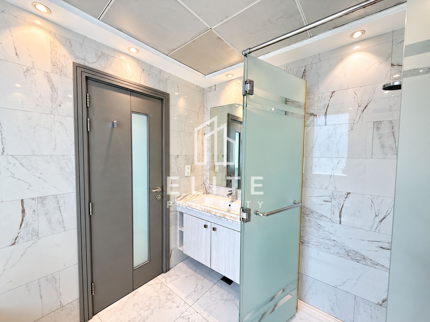 Upgraded 3BR + Maid | Corner Villa | Garden