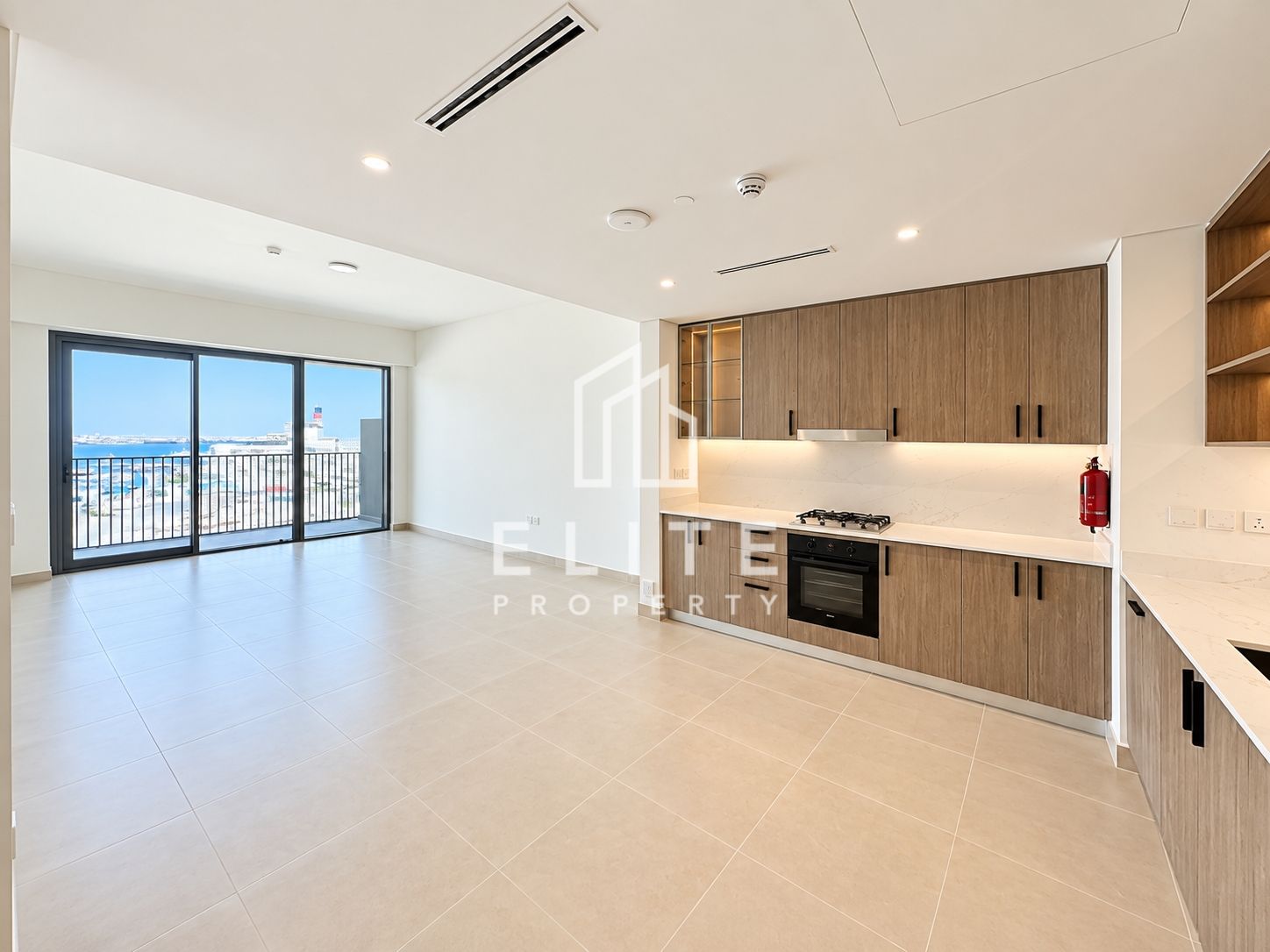 Brand New | Top Floor | Sea Veiw