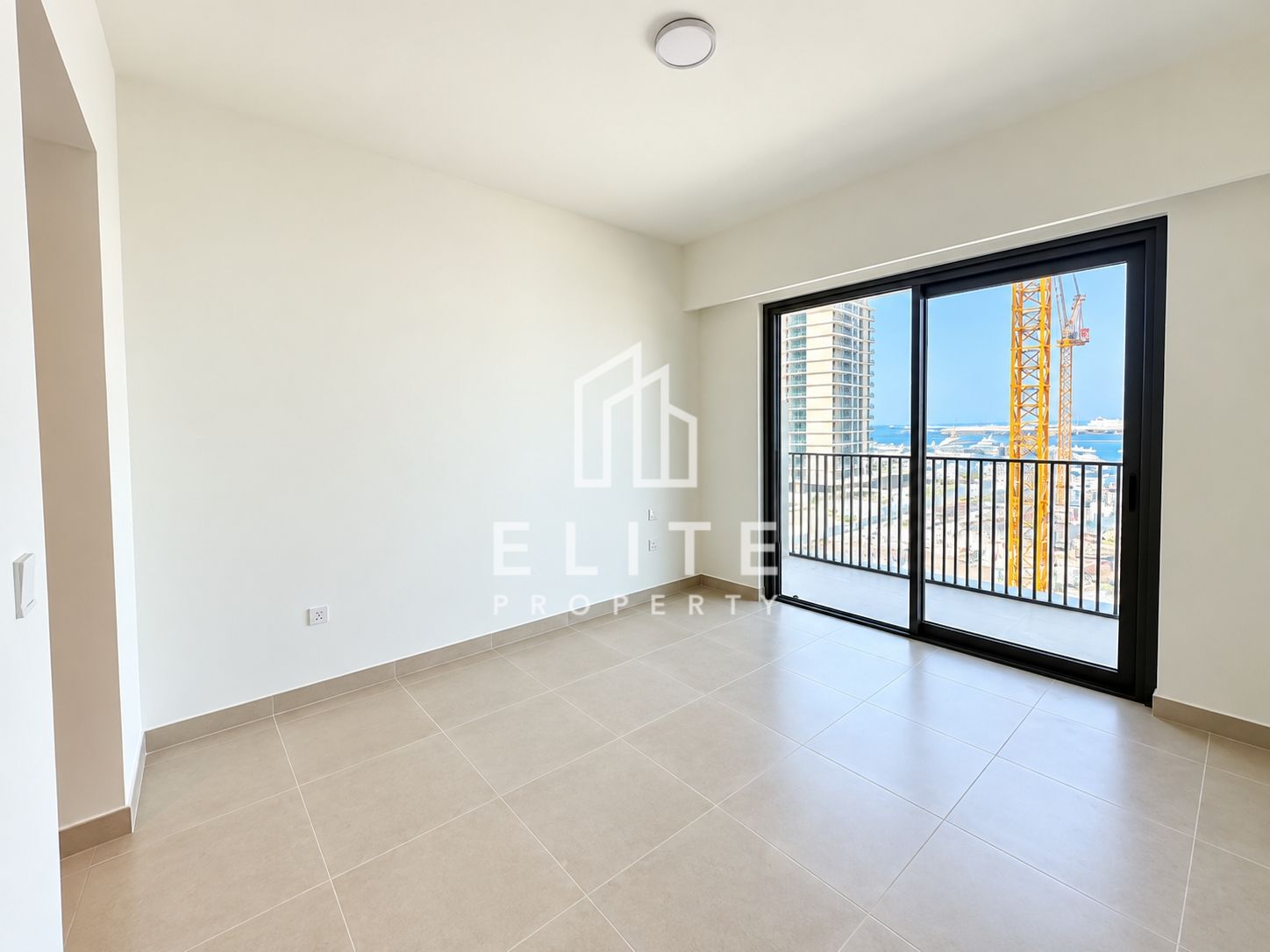 Brand New | Top Floor | Sea Veiw