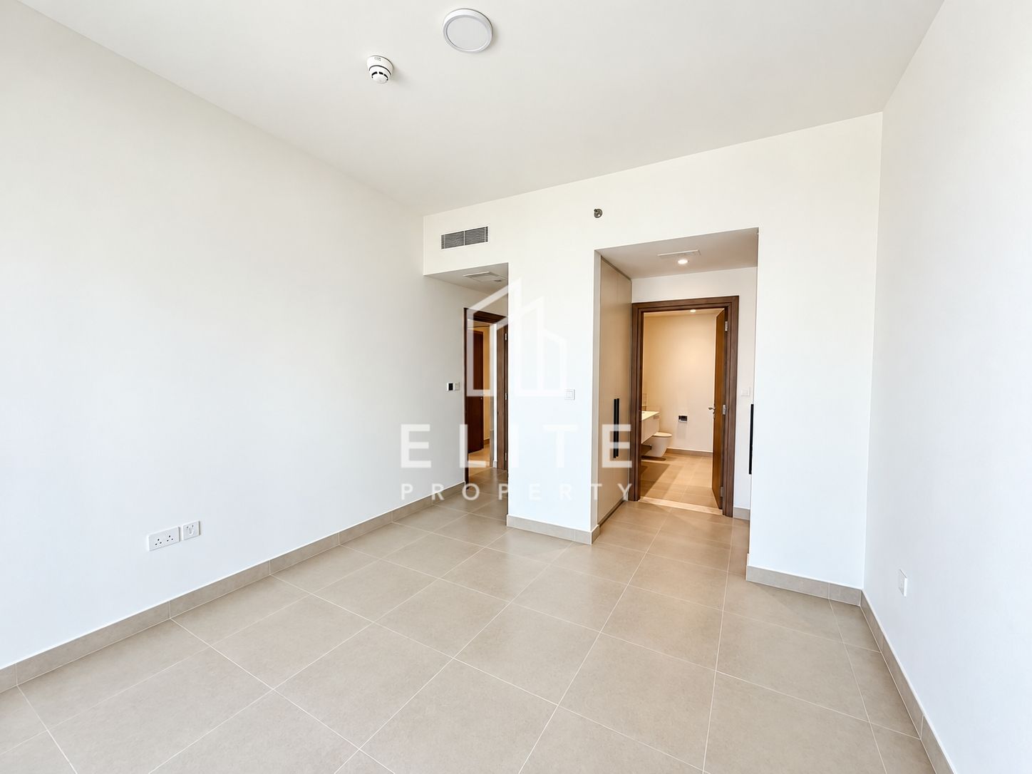 Brand New | Top Floor | Sea Veiw