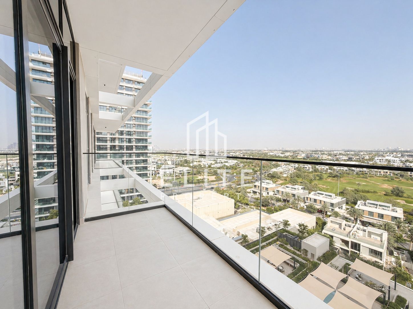 High Floor I Full Golf Course View I +Maid
