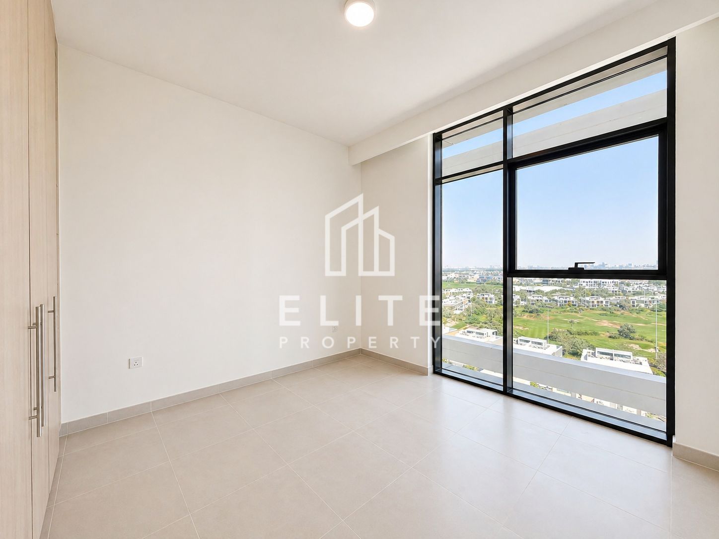 High Floor I Full Golf Course View I +Maid