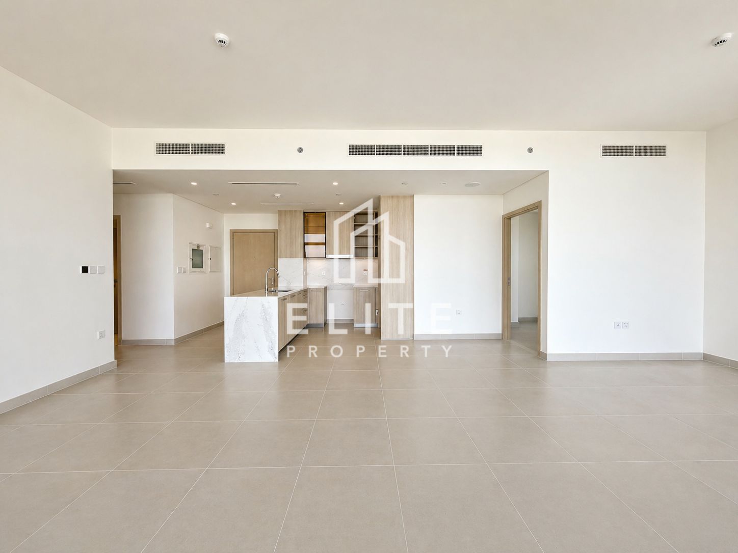 High Floor I Full Golf Course View I +Maid