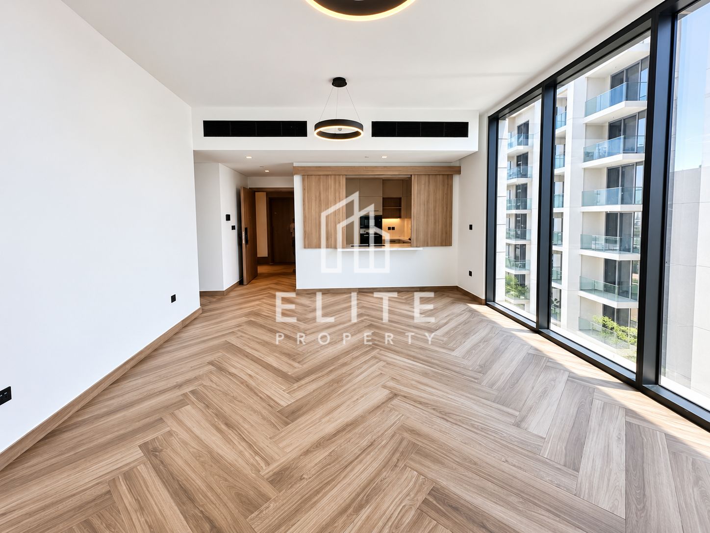 CORNER | BIG TERRACE | 2 PARKING SPACES