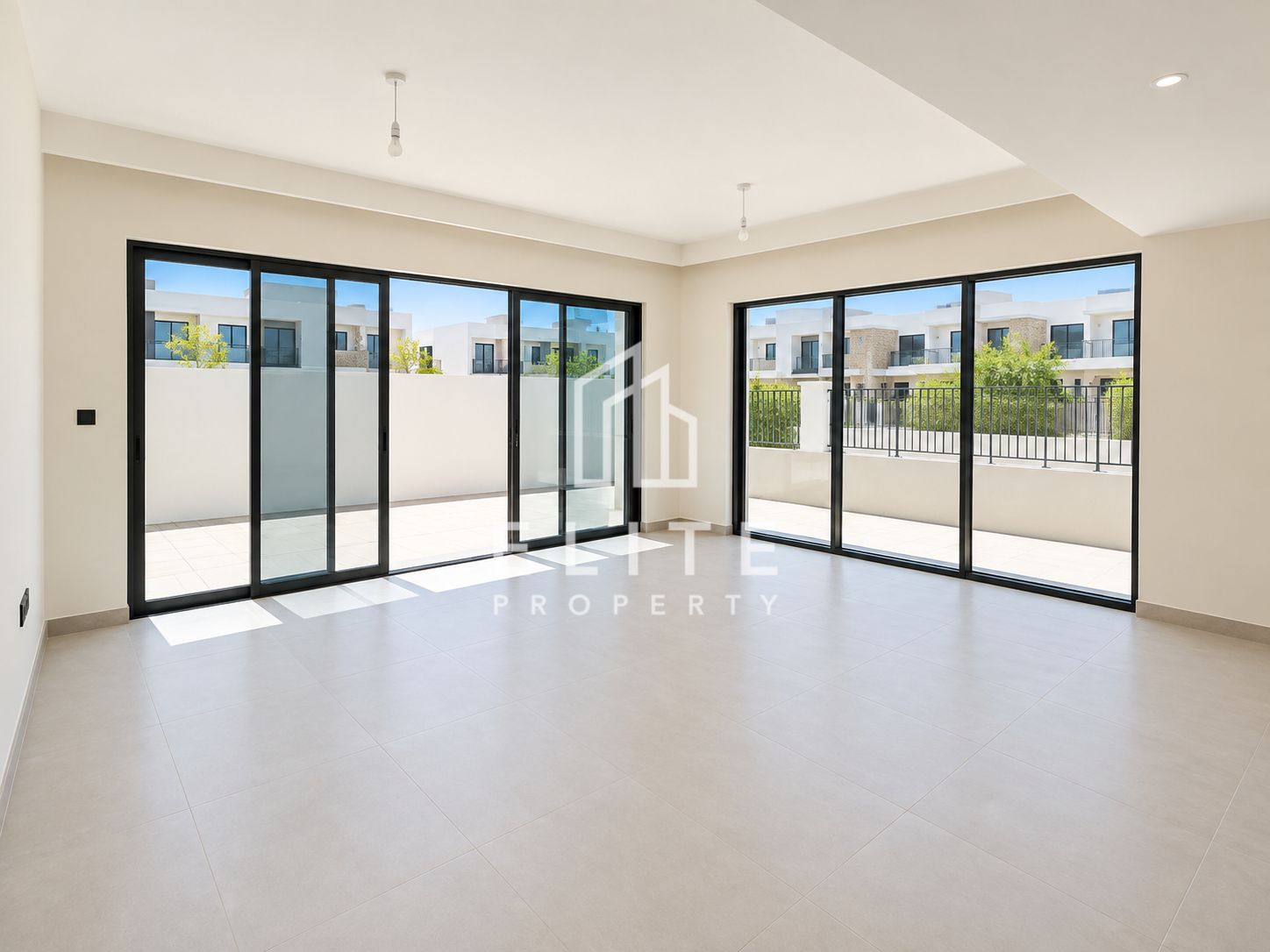 End Unit | Rooftop | Closed Kitchen