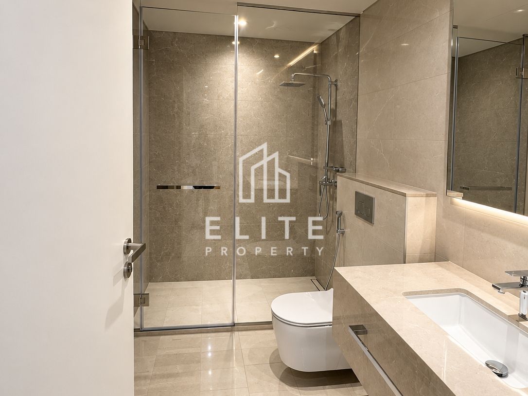 BEACH ACCESS | VACANT | MID-FLOOR