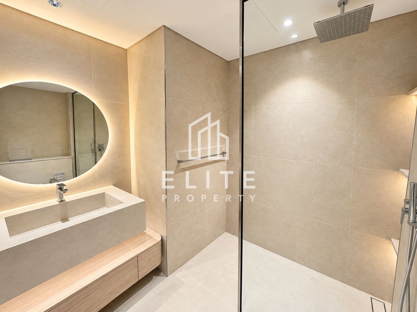 Brand New | Top Floor | Luxury Building
